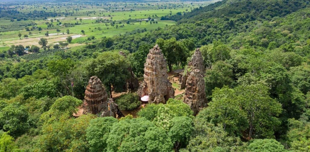 Cambodia Motorcycle Tour from Siem Reap to Battambang and Pursat