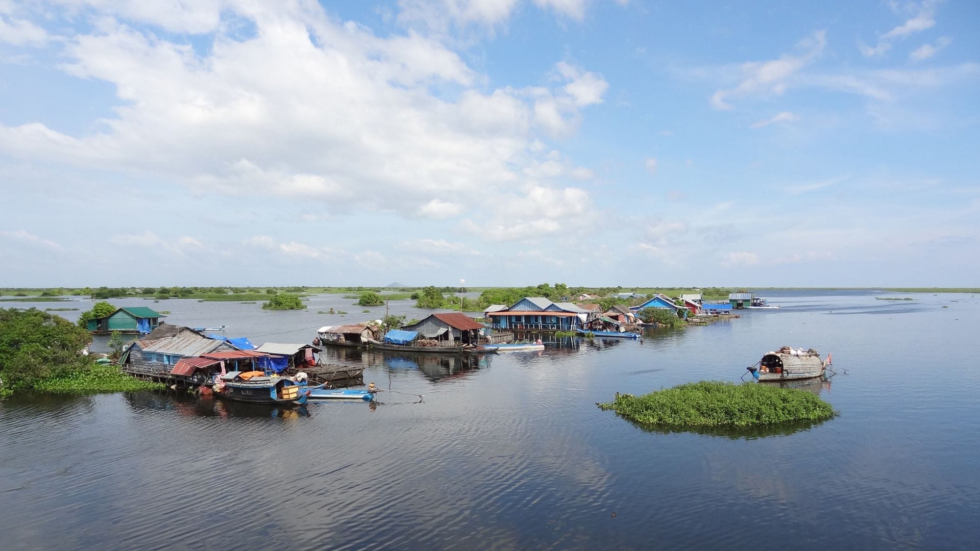 cambodia-motorcycle-tour-to-phnom-penh-kampong-thom-battambang-and-siem-reap